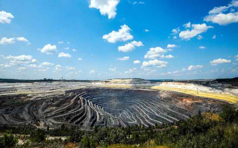 Masivna magnetna anomalija je ”treći magnetni pol” Zemlje