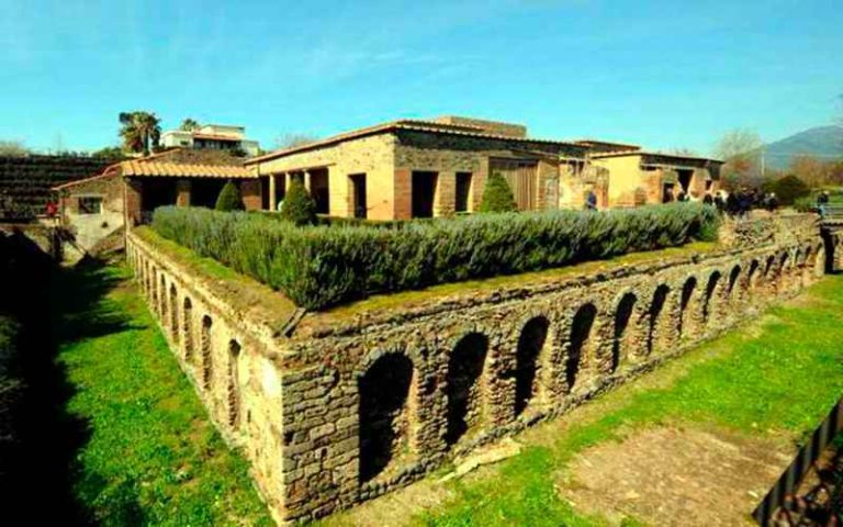 POMPEJI - VILA MISTERIJA