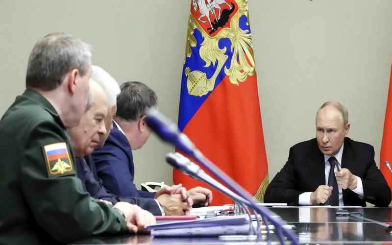 VLADIMIR PUTIN U RALJAMA MAFIJE